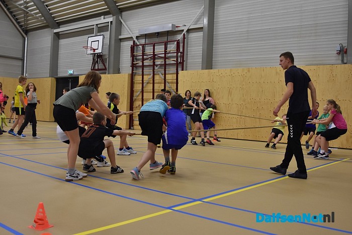 Duitse kinderen bezoeken leeftijdsgenoten in Dalfsen - Foto: Johan Bokma