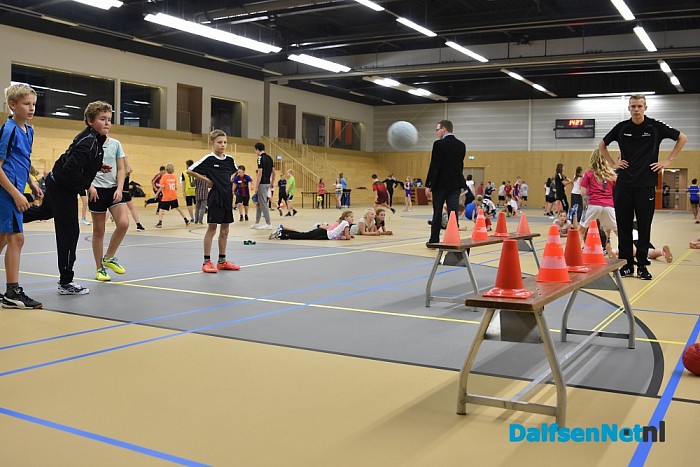 Duitse kinderen bezoeken leeftijdsgenoten in Dalfsen - Foto: Johan Bokma