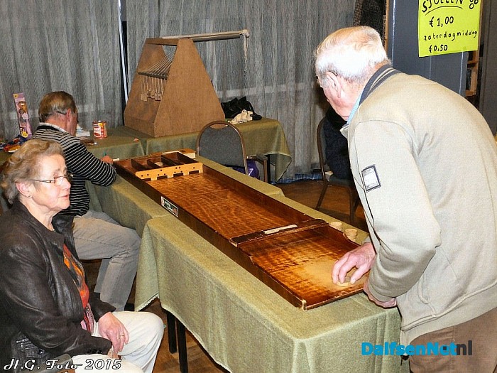 Bazar De Wiekelaar gezellig en succes! - Foto: H.G. Foto