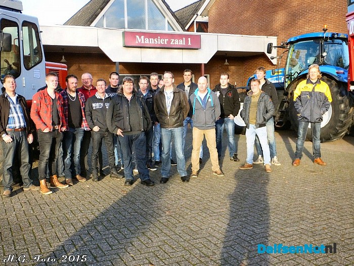 Receptie voor jubilarissen loonbedrijf Lindeboom. - Foto: H.G. Foto