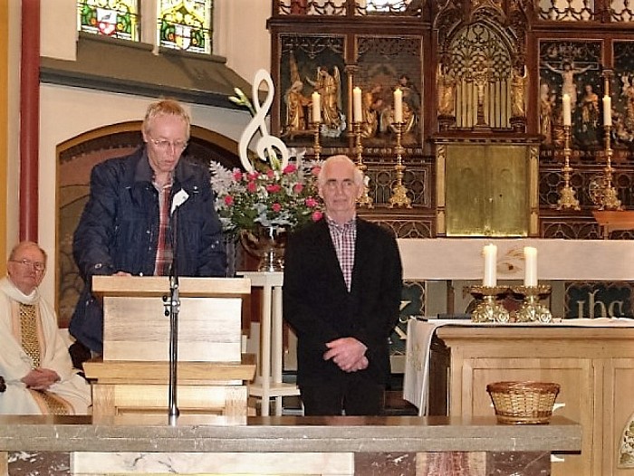 onderscheiding 40 jaar koorlid Jan Klein Koerkamp - Foto: Eigen geleverde foto