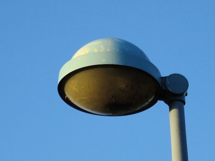 Sfeerverlichting vanaf de rotonde tot de brug - Foto: Wim