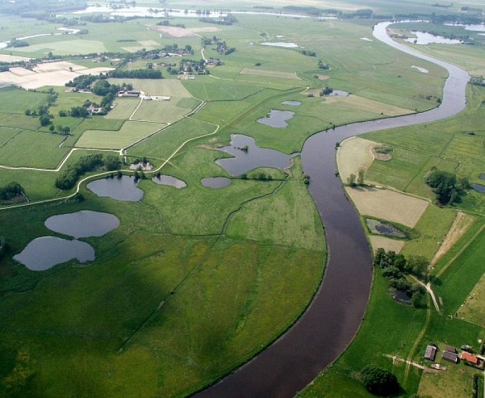Vechtoever vrij van bootjes, steigers en afrasteringen - Foto: Eigen geleverde foto