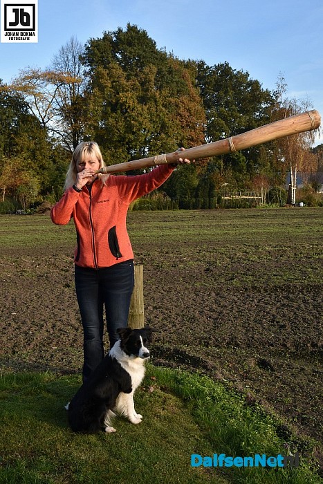 De workshop midwinterhoorns, maken en bloasen zit er weer op. - Foto: Johan Bokma