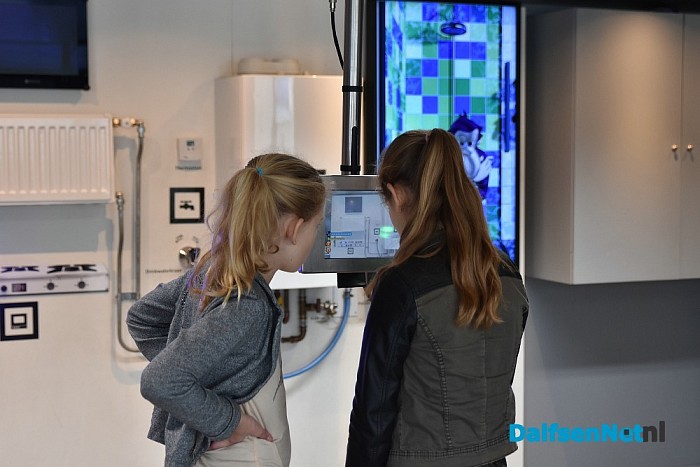 Kinderen maken kennis met techniek bij Morrenhof – Jansen installatiebedrijven - Foto: Johan Bokma