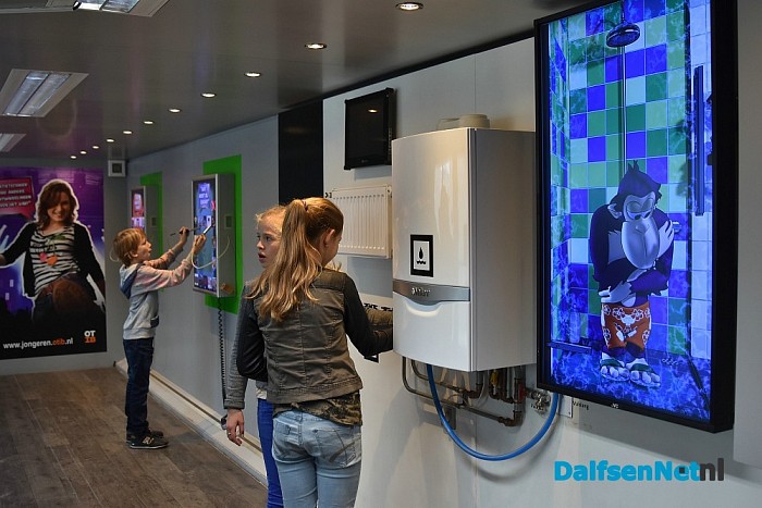 Kinderen maken kennis met techniek bij Morrenhof – Jansen installatiebedrijven - Foto: Johan Bokma