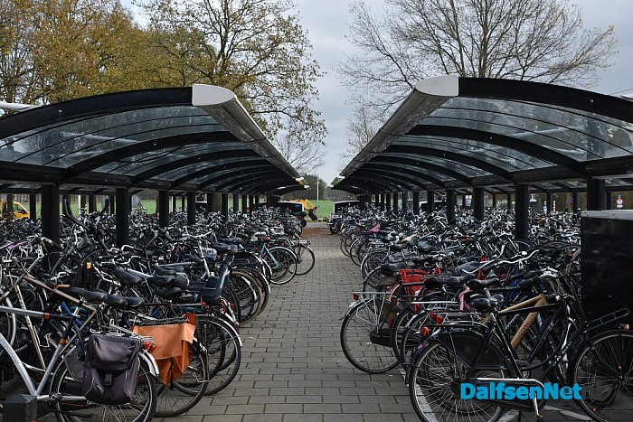 Cameratoezicht bij het station Dalfsen bijna gereed - Foto: Johan Bokma