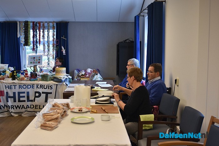 Gezellige bazaar en rommelmarkt bij de Rozengaerde - Foto: Johan Bokma