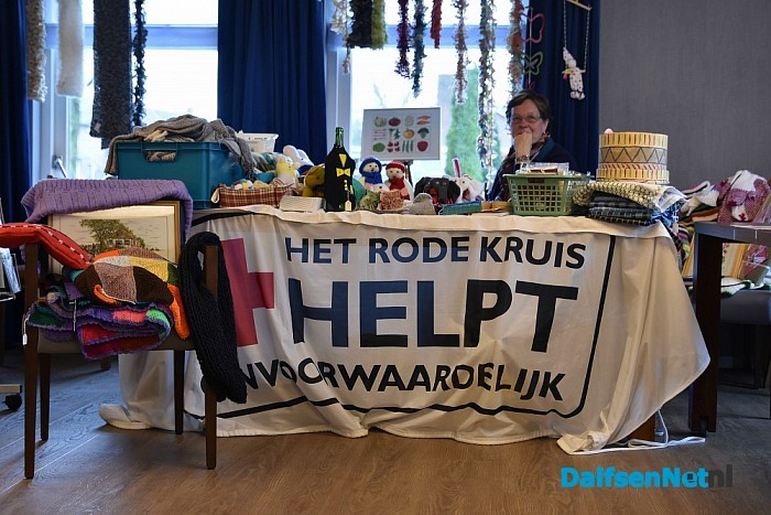 Gezellige bazaar en rommelmarkt bij de Rozengaerde - Foto: Johan Bokma