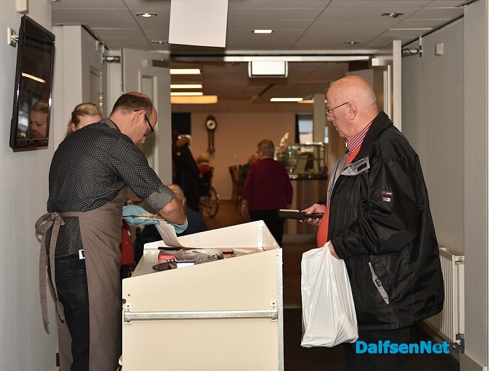 Gezellige bazaar en rommelmarkt bij de Rozengaerde - Foto: Johan Bokma
