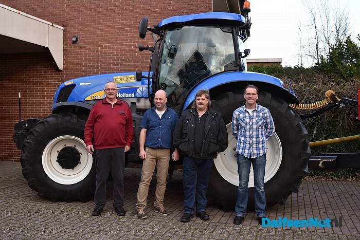 Receptie voor jubilarissen loonbedrijf Lindeboom. - Foto: Johan Bokma