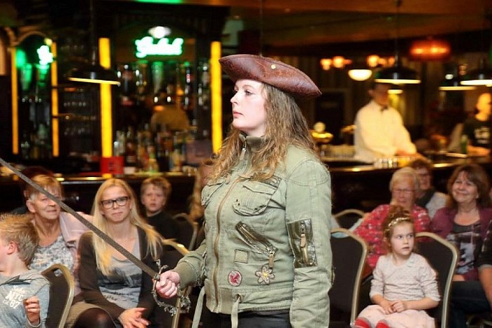 Enorme belangstelling voor wervelende slagwerkshow - Foto: Eigen geleverde foto