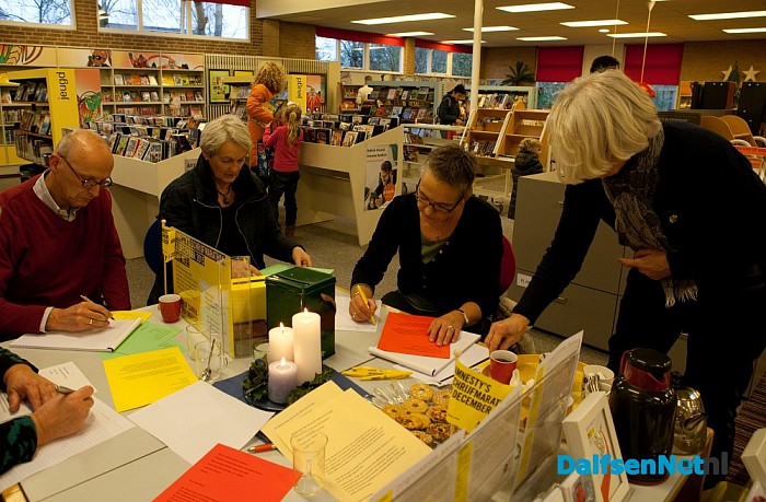Geslaagde schrijfmarathon Amnesty International Dalfsen