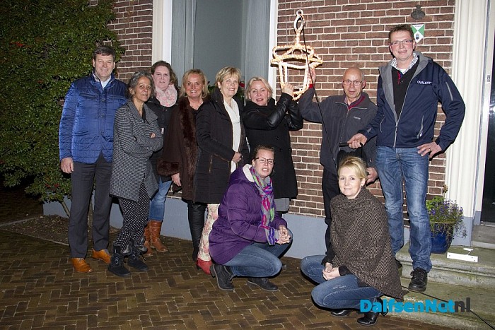 Donatie Hospice Dalfsen van de RK Kerstmarkt