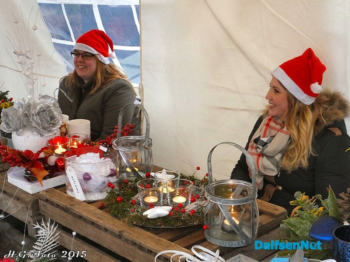 Ook kerstmarkt in Nieuwleusen. - Foto: H.G. Foto