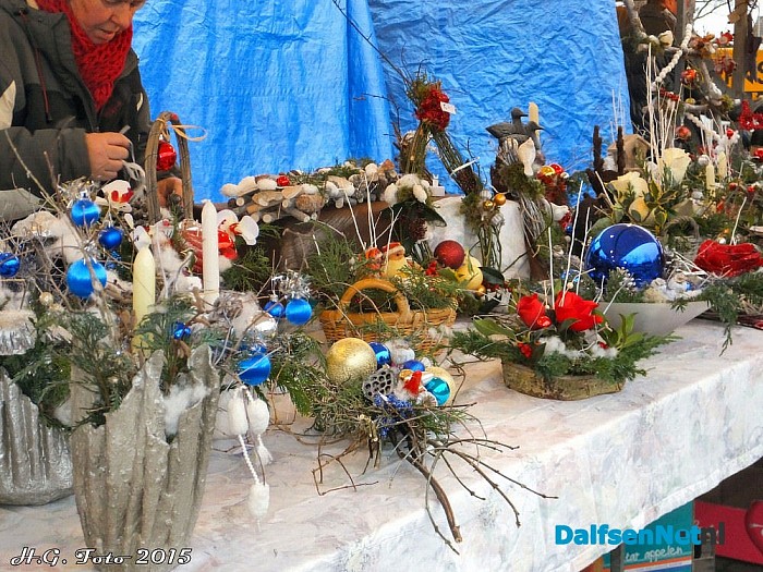 Ook kerstmarkt in Nieuwleusen. - Foto: H.G. Foto