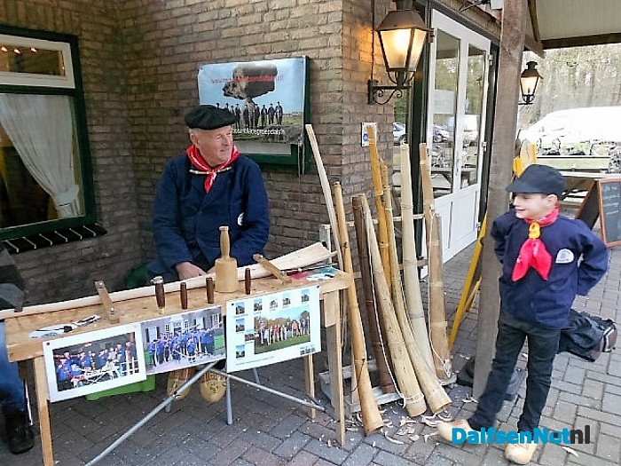 Toeten en bloazen