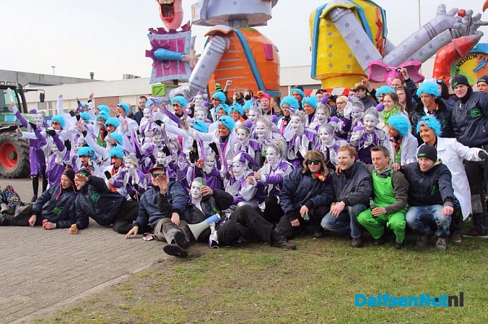 Wagenbouwers de Paria’s, zoeken met gang een bouwlocatie