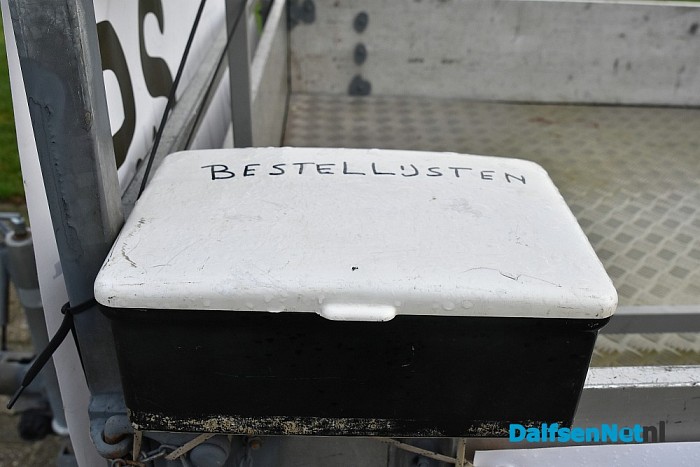 Bestellijsten oliebollenactie Stichting Vrienden Oost Europa liggen klaar - Foto: Johan Bokma