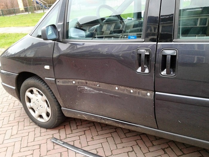 Doorgereden na schade - Foto: Eigen geleverde foto