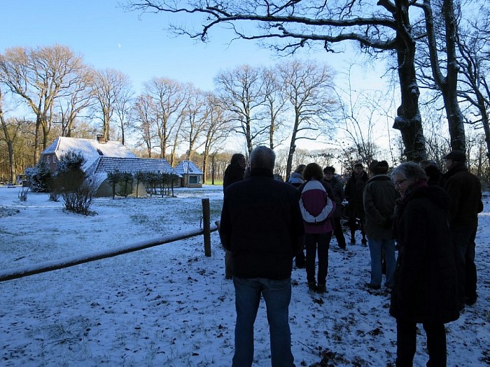 Met een verhalenvertelster op pad - Foto: Wim