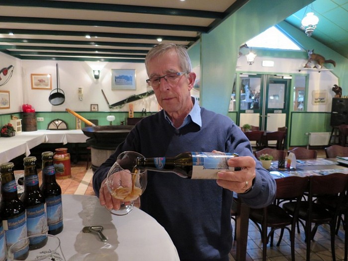Het Winters Kuierbier gepresenteerd door Frans Lenferink - Foto: Wim