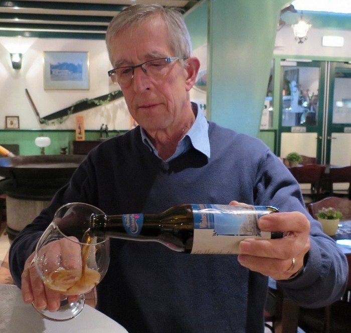 Het Winters Kuierbier gepresenteerd door Frans Lenferink - Foto: Wim