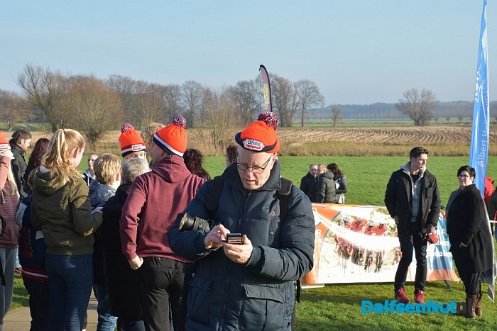 Nieuwjaarsduik 2016 ALS Dalfsen duikt, met een geweldige opkomst aan de Vecht - Foto: Johan Bokma