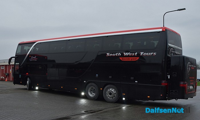 Dit zijn de nieuwe touringcars voor South West Tours - Foto: Johan Bokma