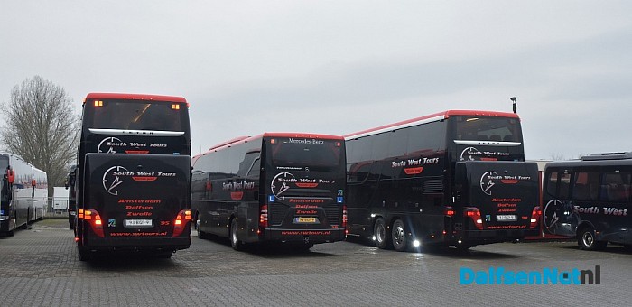 Dit zijn de nieuwe touringcars voor South West Tours - Foto: Johan Bokma
