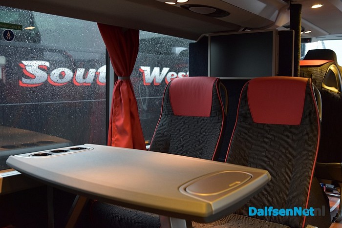 Dit zijn de nieuwe touringcars voor South West Tours - Foto: Johan Bokma