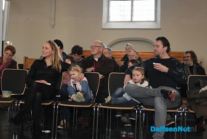 Kerkbalans ingeluid door Sabine Uitslag in de Grote Kerk Dalfsen - Foto: Johan Bokma