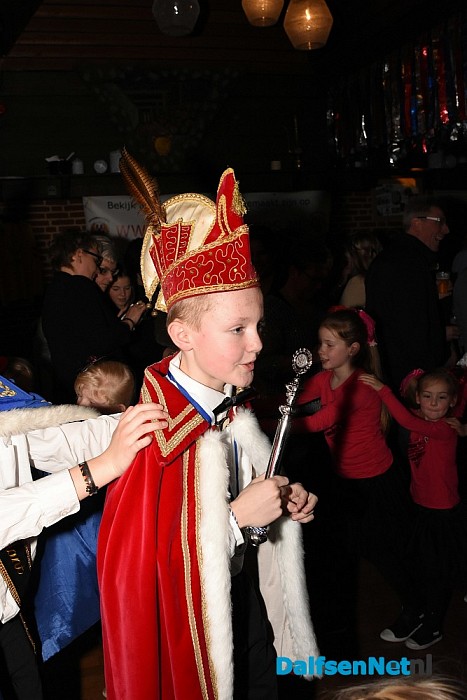 Prinses Sandra en jeugdprins Milan Schuurman regeren over het Hakkersdonk - Foto: Johan Bokma
