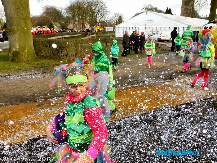 Carnaval optocht Vilsteren weer groot feest.(Foto update) - Foto: H.G. Foto