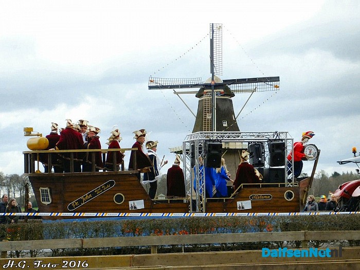 Carnaval optocht Vilsteren weer groot feest.(Foto update) - Foto: H.G. Foto