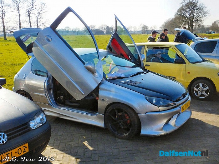 Auto meeting bij Road Runner - Foto: H.G. Foto