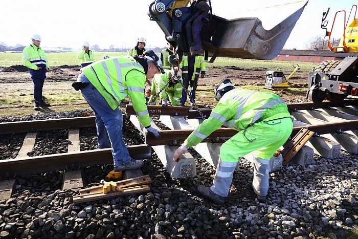 Herstel spoor Dalfsen in volle gang