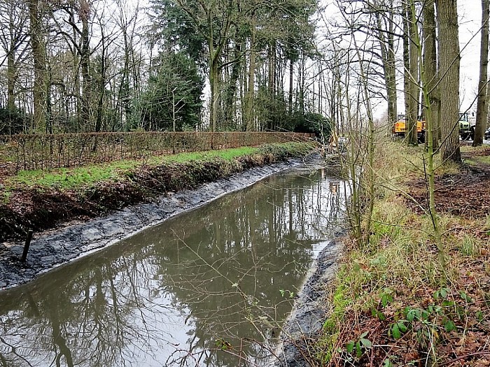 Pekkeriet diept gracht den Berg uit - Foto: Wim