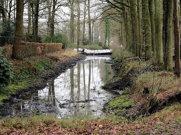 Pekkeriet diept gracht den Berg uit - Foto: Wim