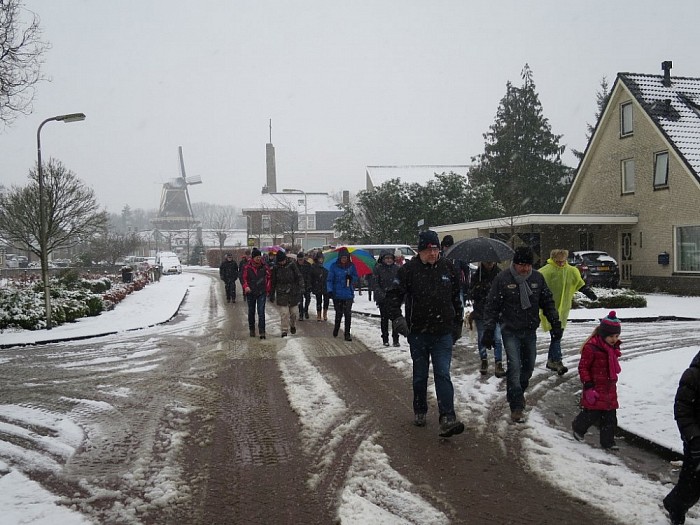 Wandeling in Hoonhorst voor Kenya grote deelname - Foto: Wim