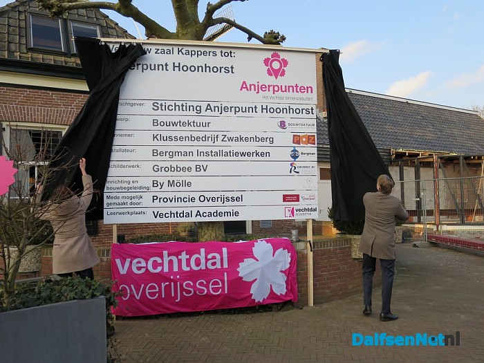 Start bouw Anjerpunt in Hoonhorst bij zaal Kappers - Foto: Wim