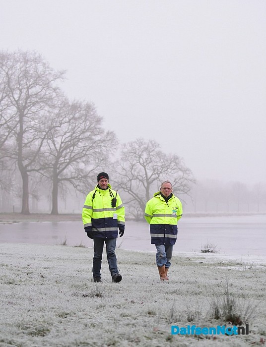Update, Speuren naar schades aan de dijken - Foto: Johan Bokma
