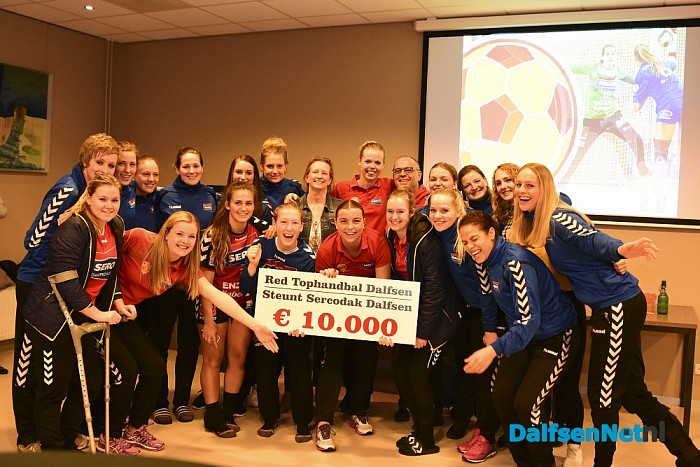 Red Tophandbal Dalfsen Actie haalt mooi bedrag binnen - Foto: Johan Bokma