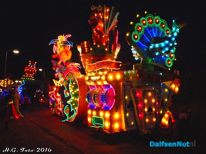 Verlichte Carnaval optocht Lemelerveld. - Foto: H.G. Foto