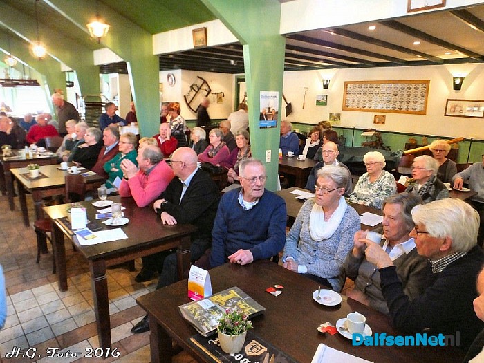 De Jonkvrouwen komen weer in Dalfsen - Foto: H.G. Foto