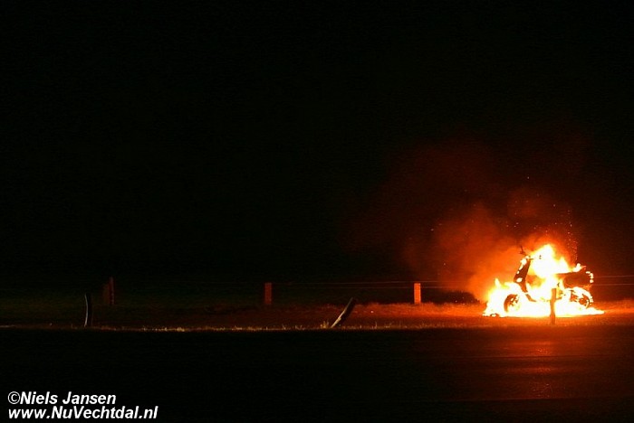 Scooter total loss na brand - Foto: Niels Jansen