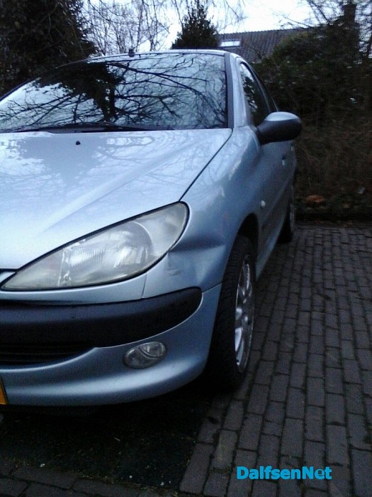 Autoschade gemaakt aan Peugeot 206