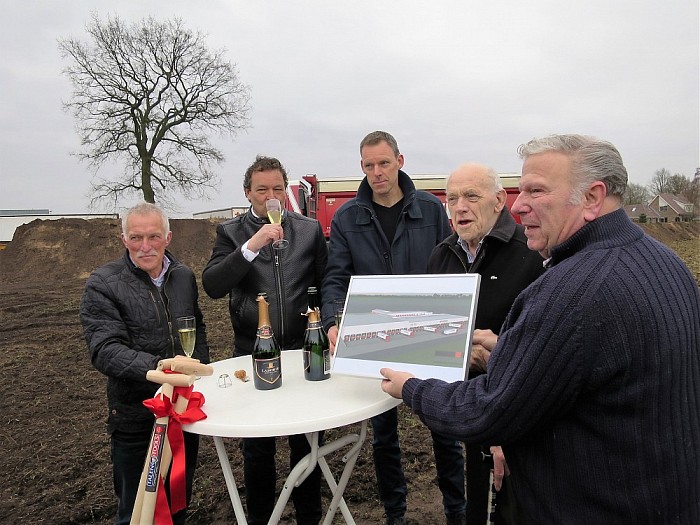 Tielbeke Lemelerveld start grote uitbreiding - Foto: Wim