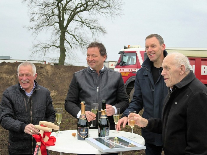 Tielbeke Lemelerveld start grote uitbreiding - Foto: Wim