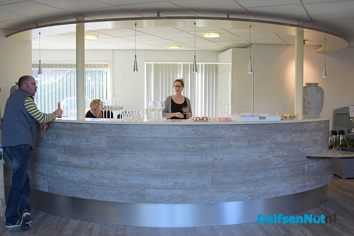 Hoi wij zijn Phix meubels! - Foto: Johan Bokma